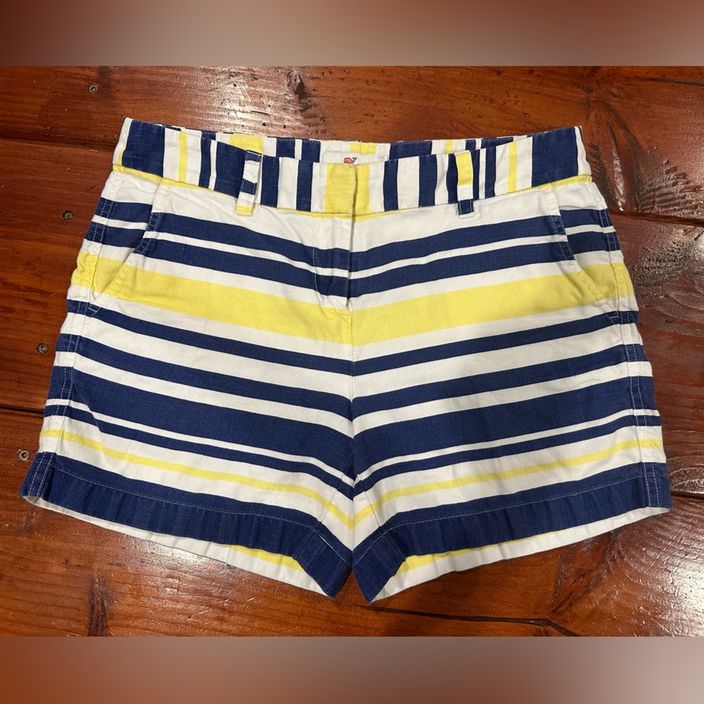VGUC Women’s Size 4 vineyard vines striped yellow and blue shorts